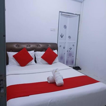 Max Ferringhi Hotel Batu Ferringhi Eksteriør bilde